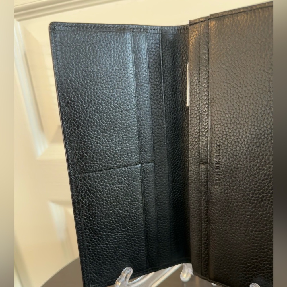 Burberry Novacheck Bifold Wallet – Black Leather – EUC Authentic - Unisex - Picture 3 of 14
